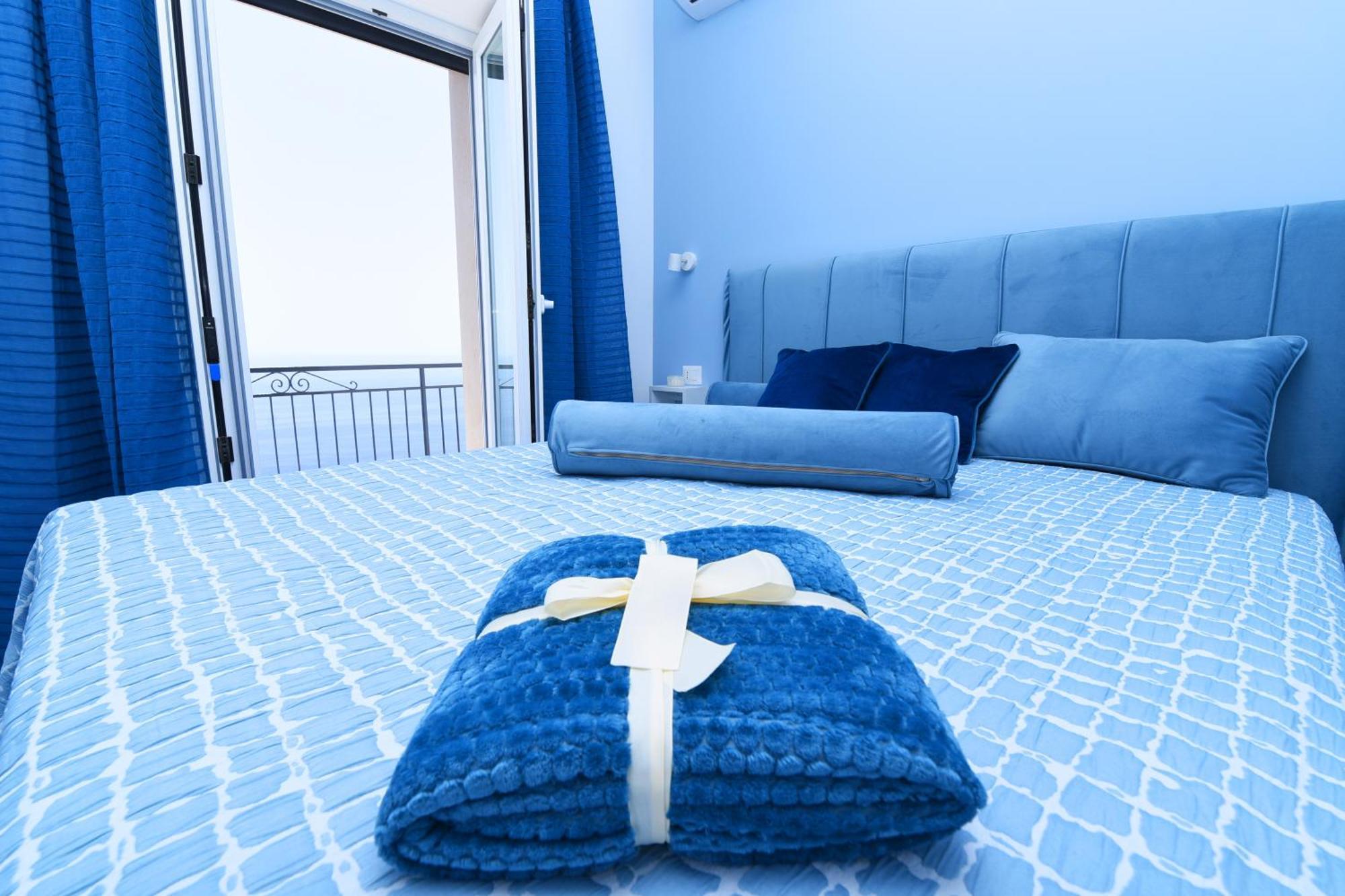B&B Blue View Фуроре Экстерьер фото